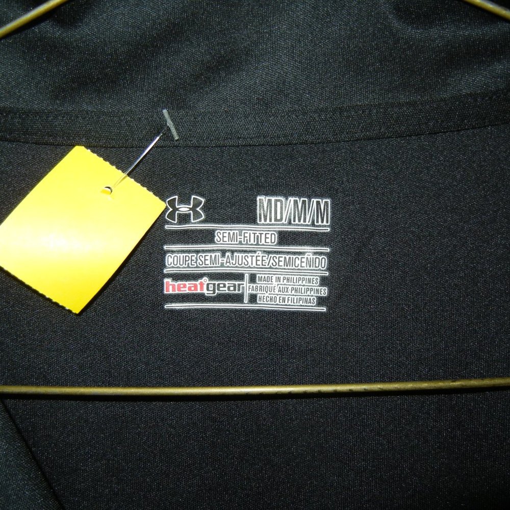 Under Armour Wmn M Semi-Fitted 1/4 Zip Long Sleeve Black Pullover Thumb Holes - Picture 4 of 10